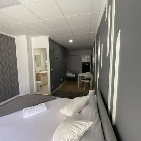 Optimus Comfort Hostel